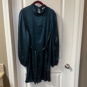 Elegant Green Satin Leopard Mini Dress